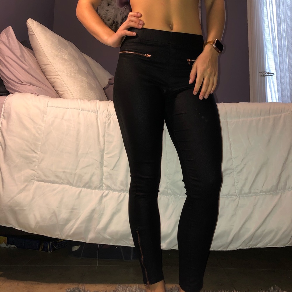 Umgee Black Leggings